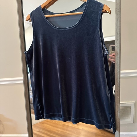 Susan Graver Vintage Elegant Navy Velvet Sleeveless Top Size Large - Picture 3 of 5